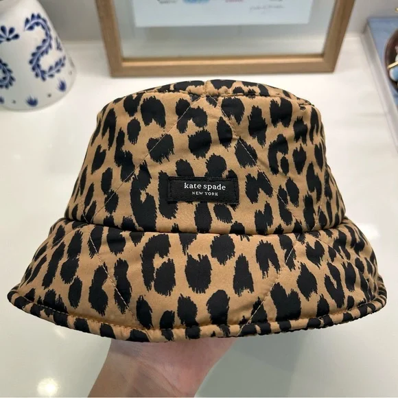 NWT Kate Spade Sam Quilted Bucket Hat - Picture 2 of 7